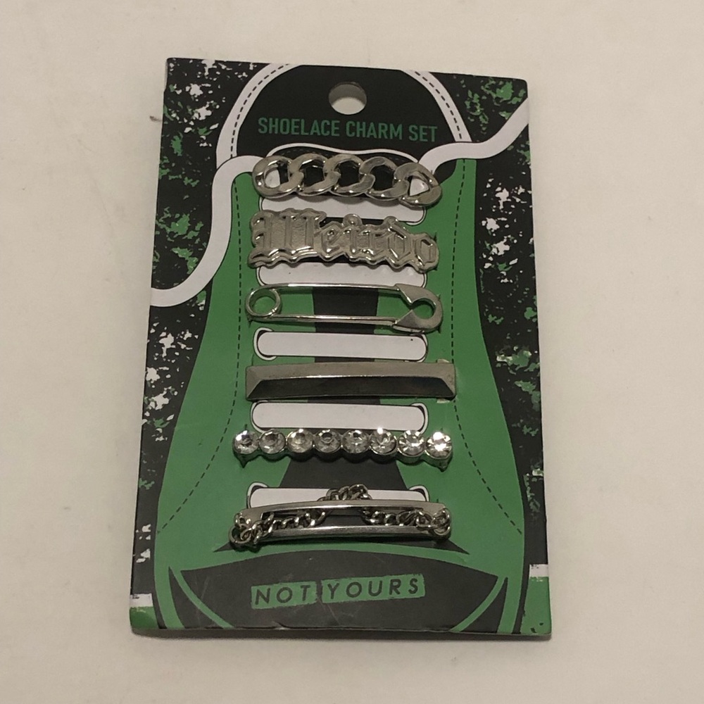 Silver Shoelace Charm Set